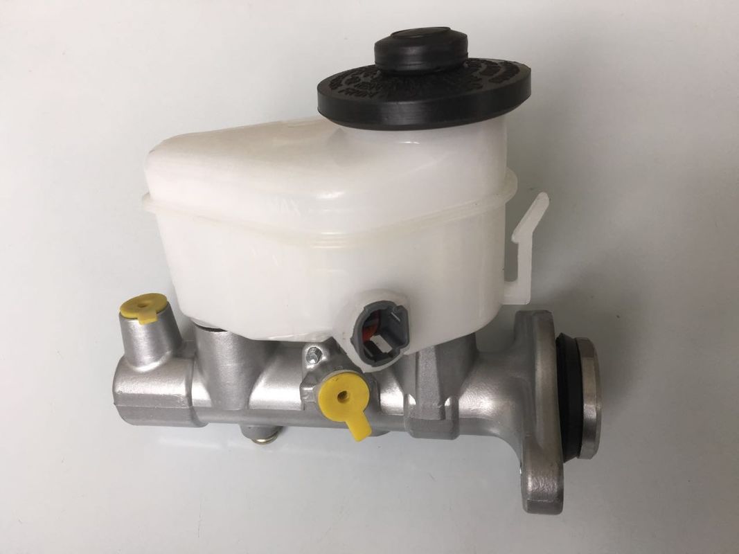 47201-12100	"CYLINDER ASSY, MASTER, W/O BOOSTER
AONE OEM  FITS TOYOTA  (4720112100)