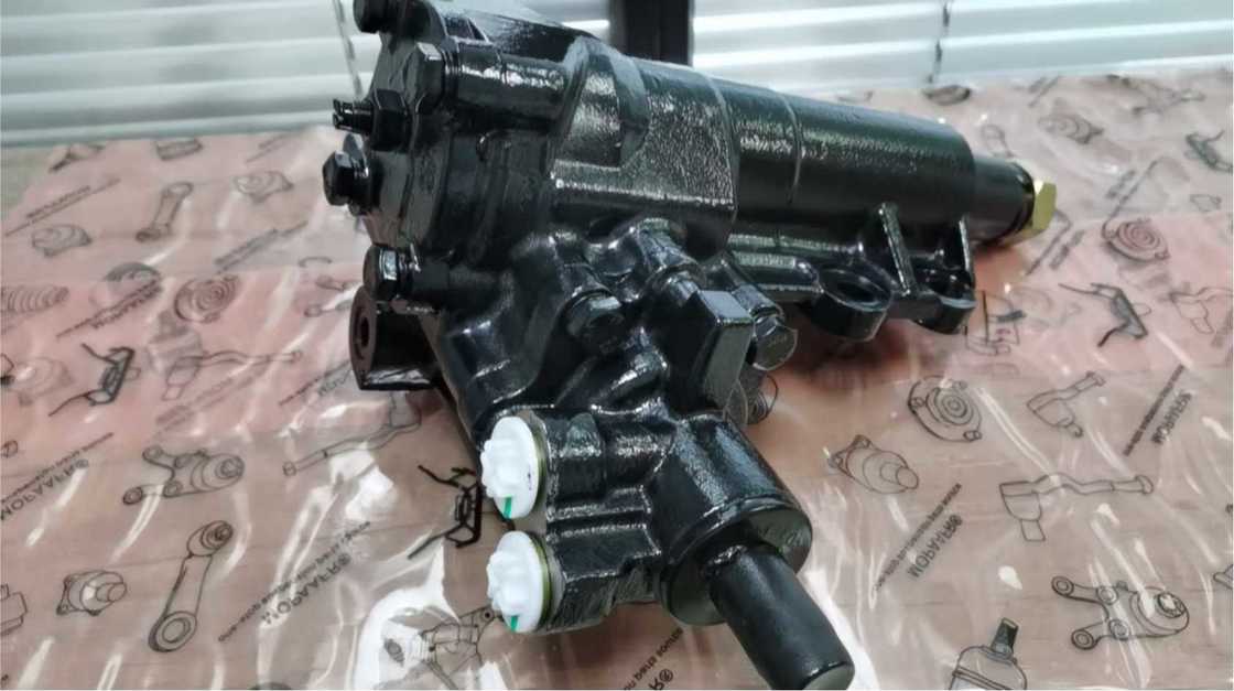 Toyota Land Cruiser Power Steering Gear Assembly 44110-60440